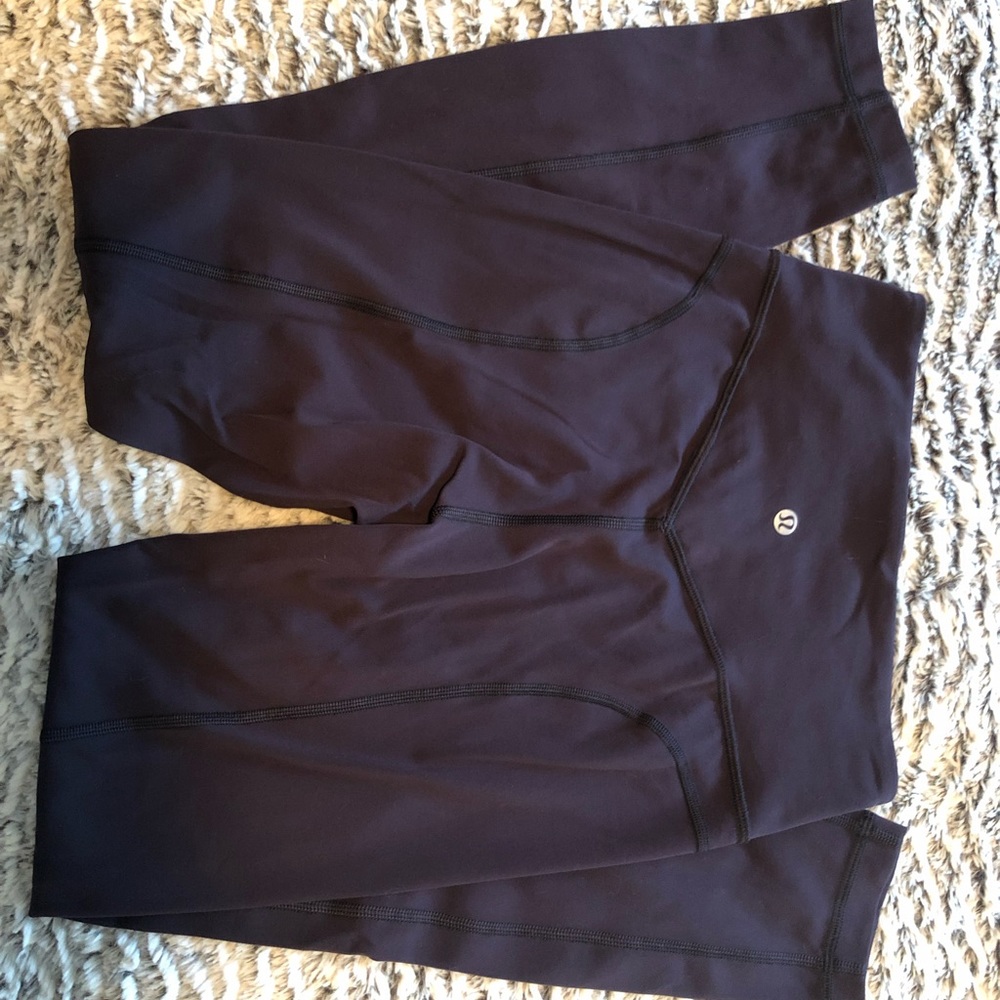 Lululemon plum leggings- NWOT